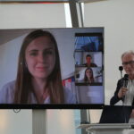 Megan, soutenue par Mme Weymuller